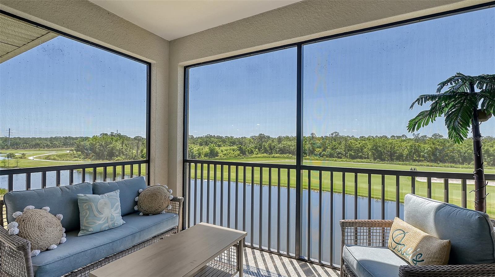 Image 9 of 72 For 17902 Gawthrop Drive 402