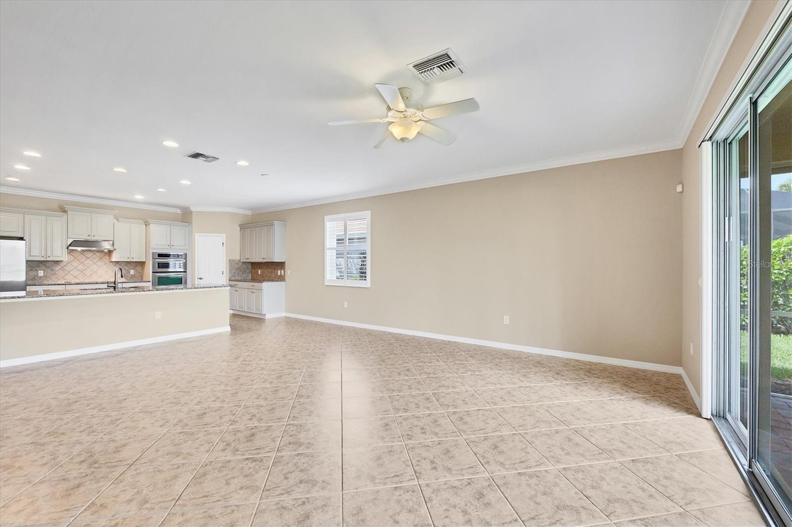 Image 15 of 63 For 19138 Kirella Street