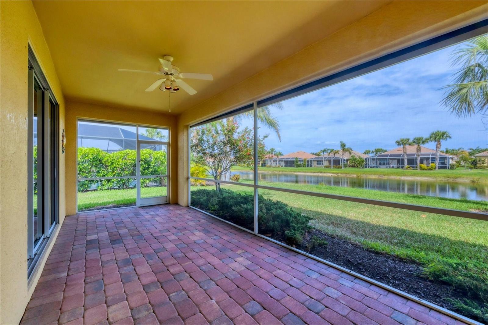 Image 33 of 63 For 19138 Kirella Street