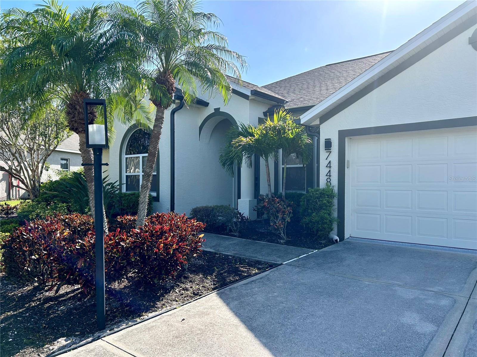 Image 4 of 51 For 7448 39th Court E