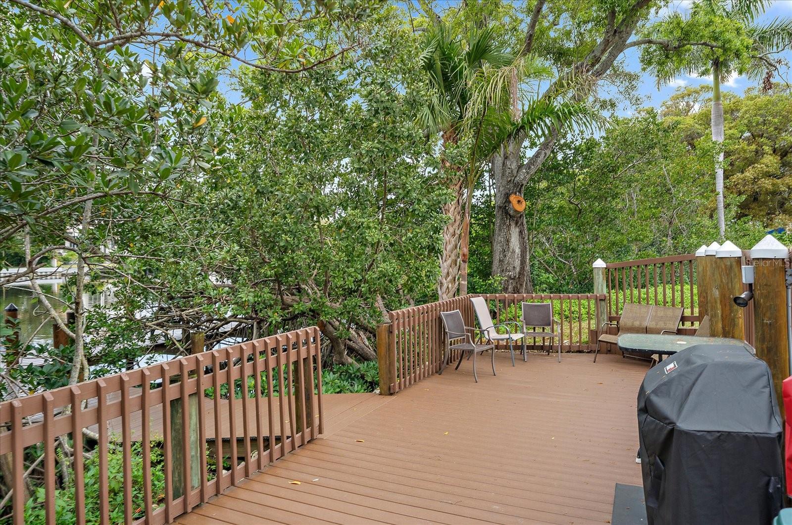 Image 20 of 24 For 850 Tamiami Trail 329