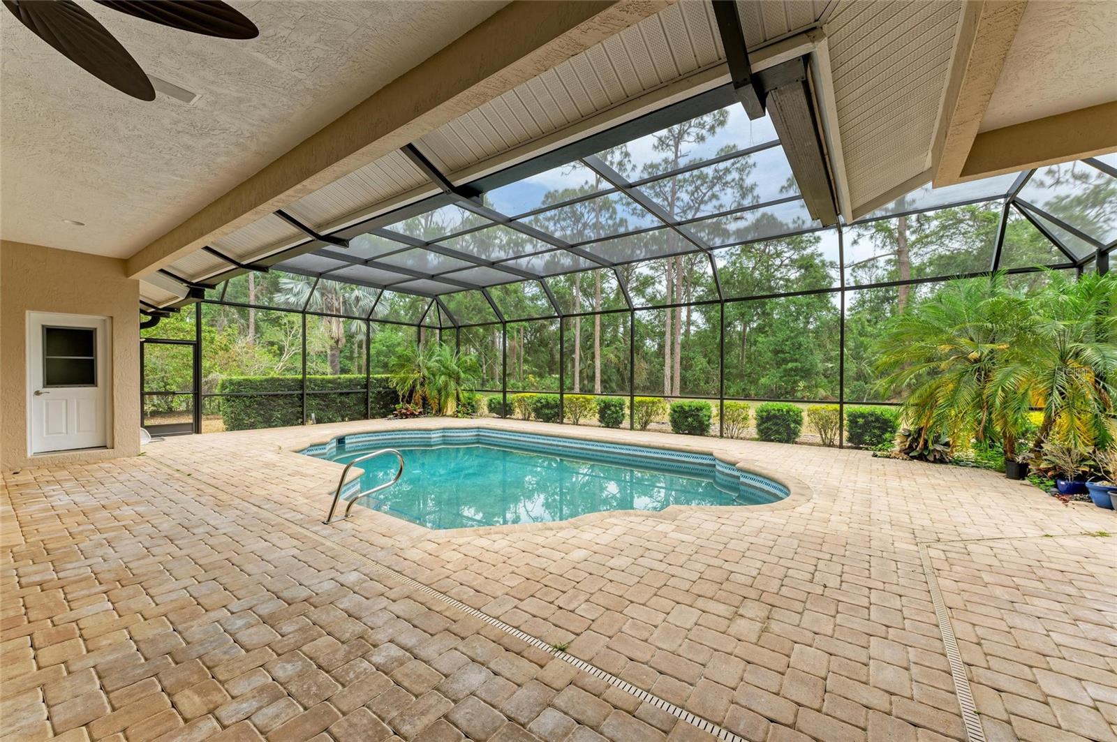 Image 41 of 53 For 5533 Ashley Parkway