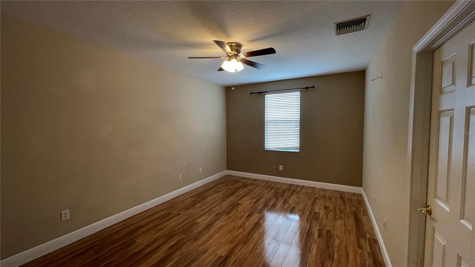 Image 11 of 30 For 1418 Summergate Drive