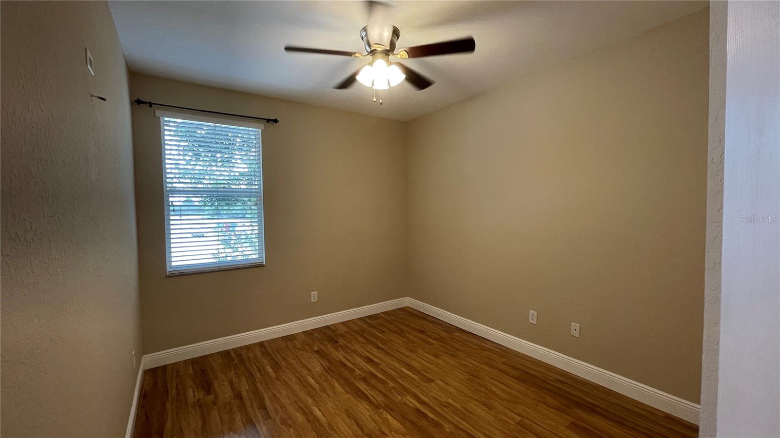Image 22 of 30 For 1418 Summergate Drive