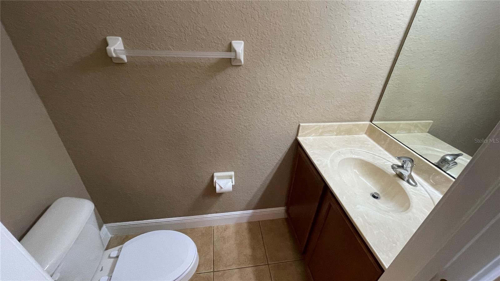 Image 8 of 30 For 1418 Summergate Drive