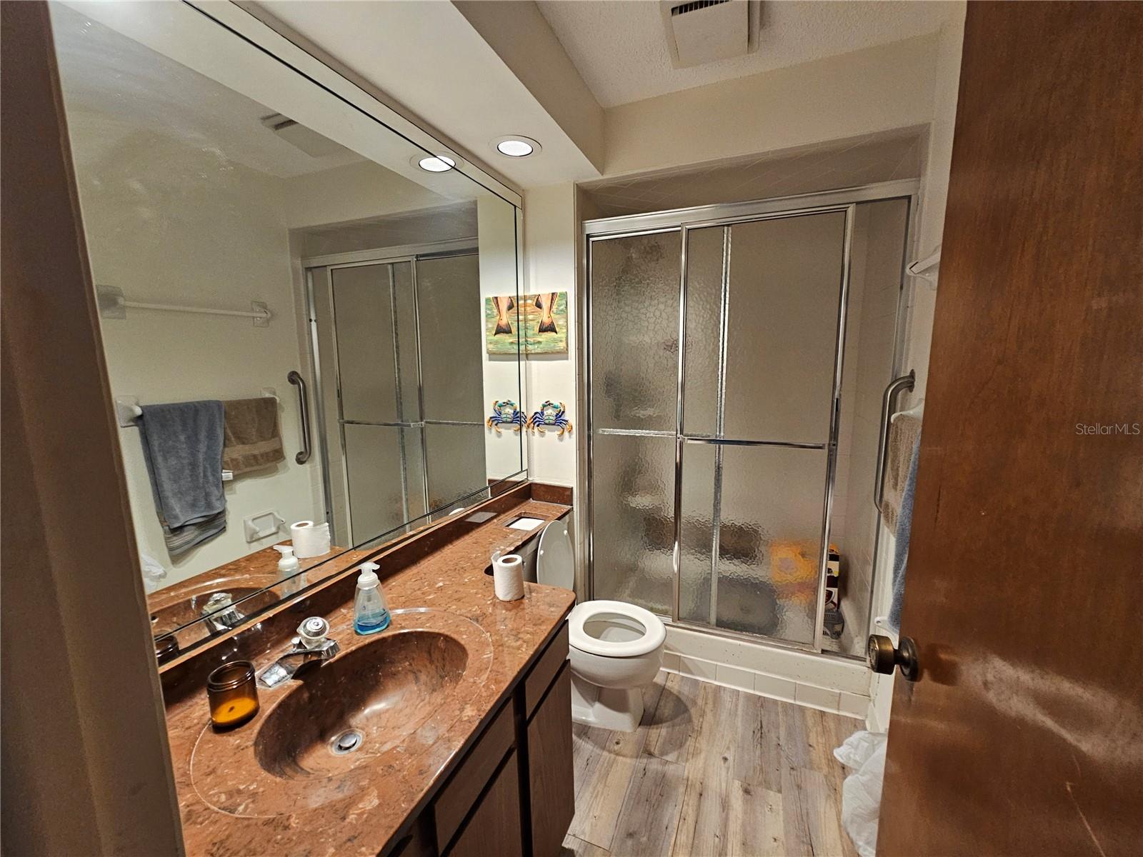 Image 10 of 29 For 3805 Bay Drive 302