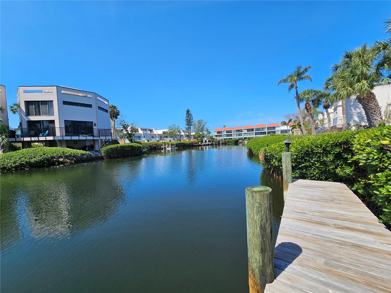 Image 15 of 29 For 3805 Bay Drive 302