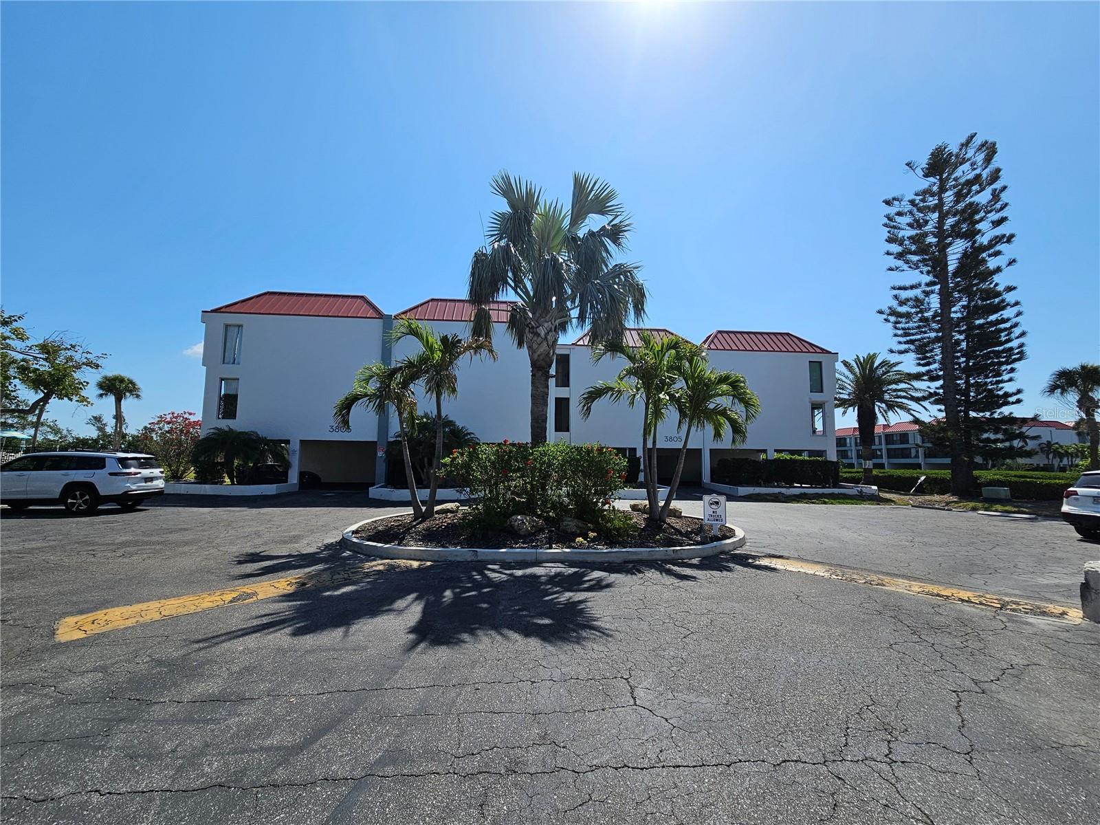 Image 2 of 29 For 3805 Bay Drive 302