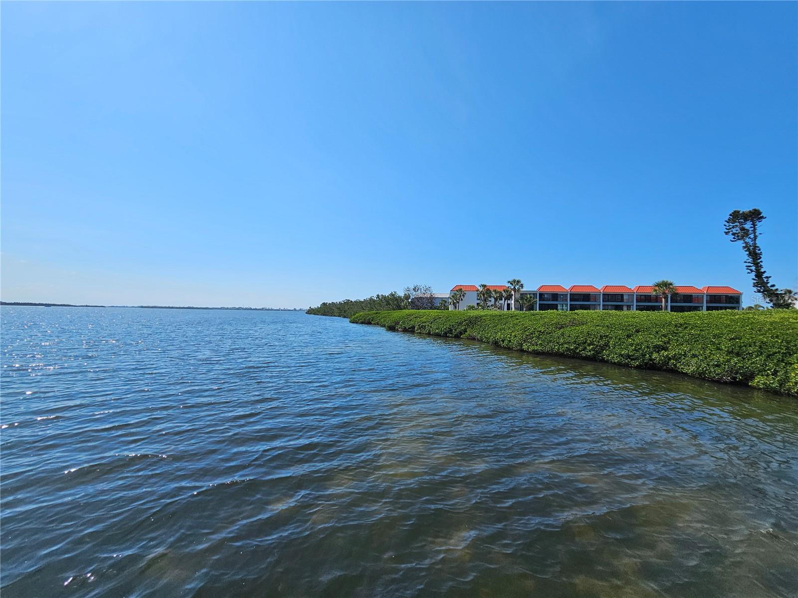 Image 21 of 29 For 3805 Bay Drive 302