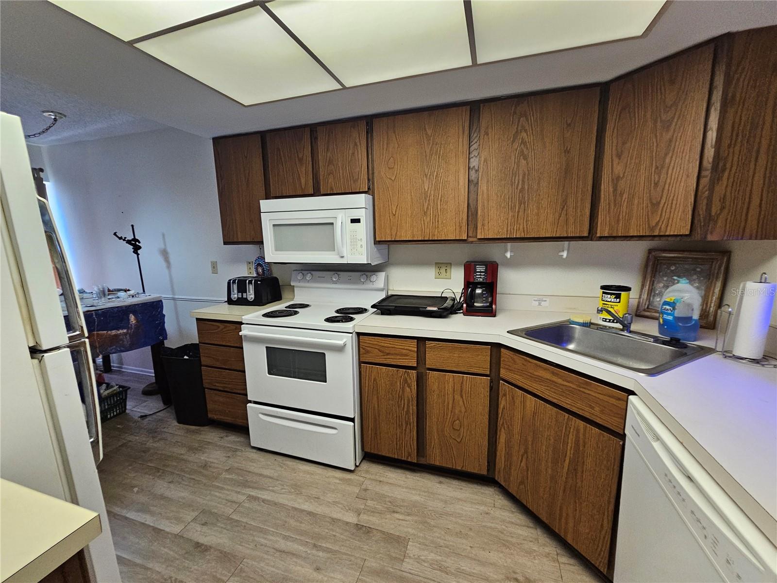 Image 9 of 29 For 3805 Bay Drive 302