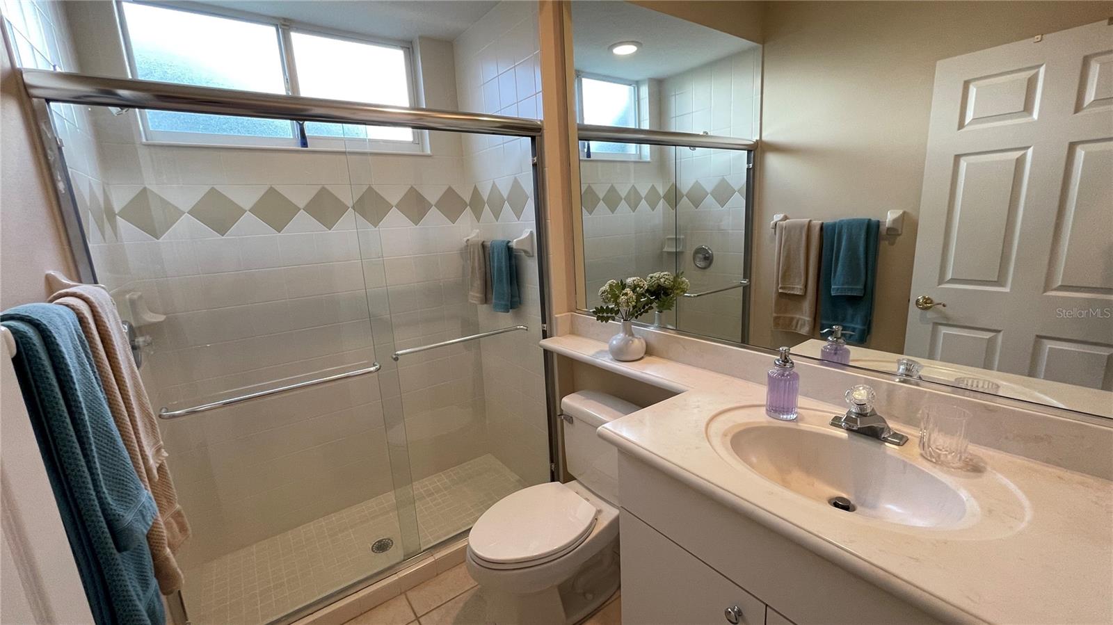 Image 18 of 30 For 6606 Pinefeather Court