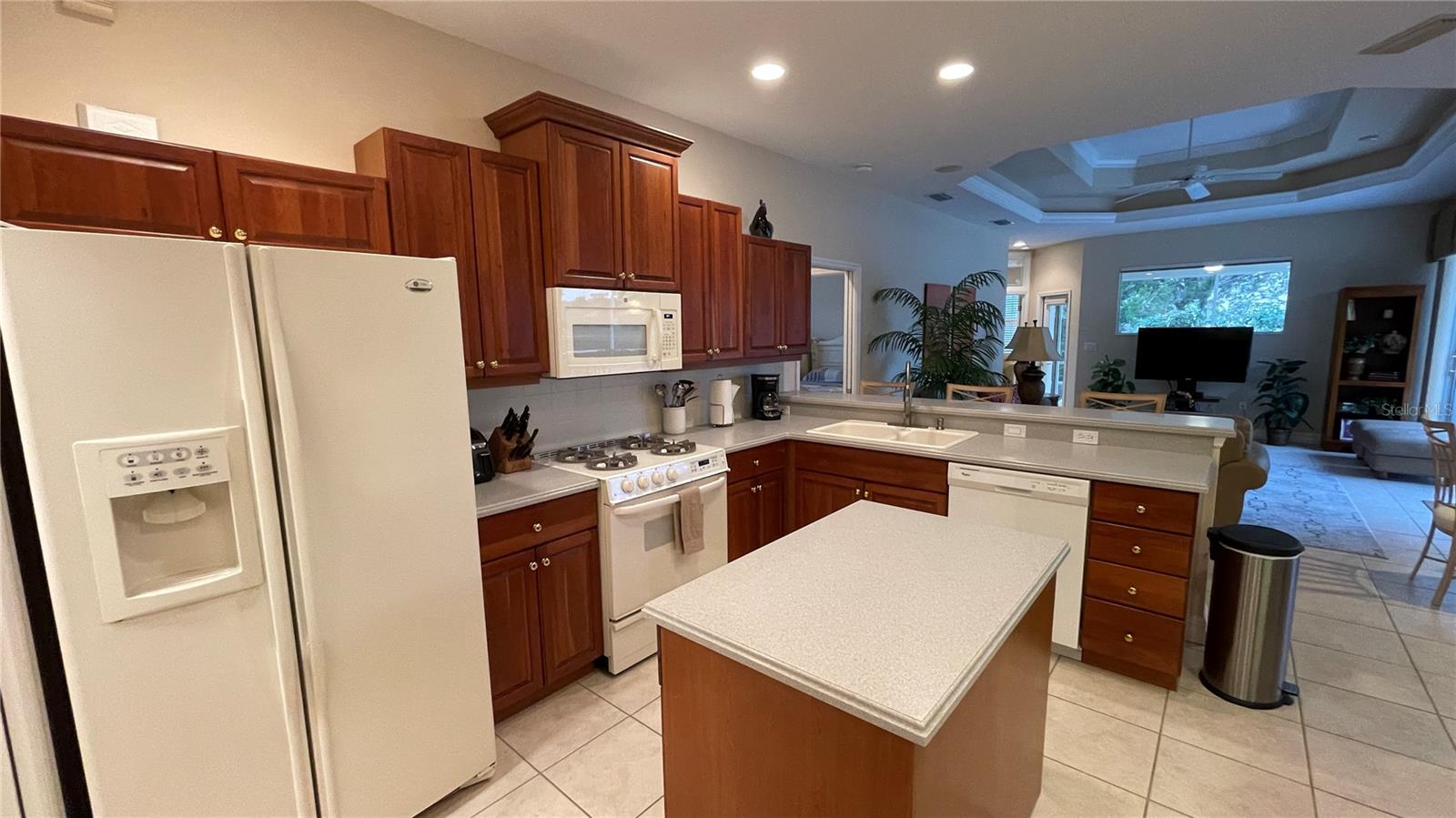 Image 6 of 30 For 6606 Pinefeather Court