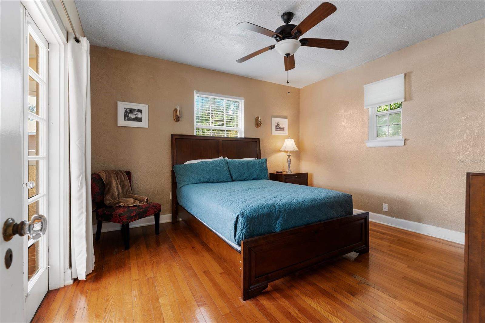 Image 10 of 21 For 344 Lantana Avenue N