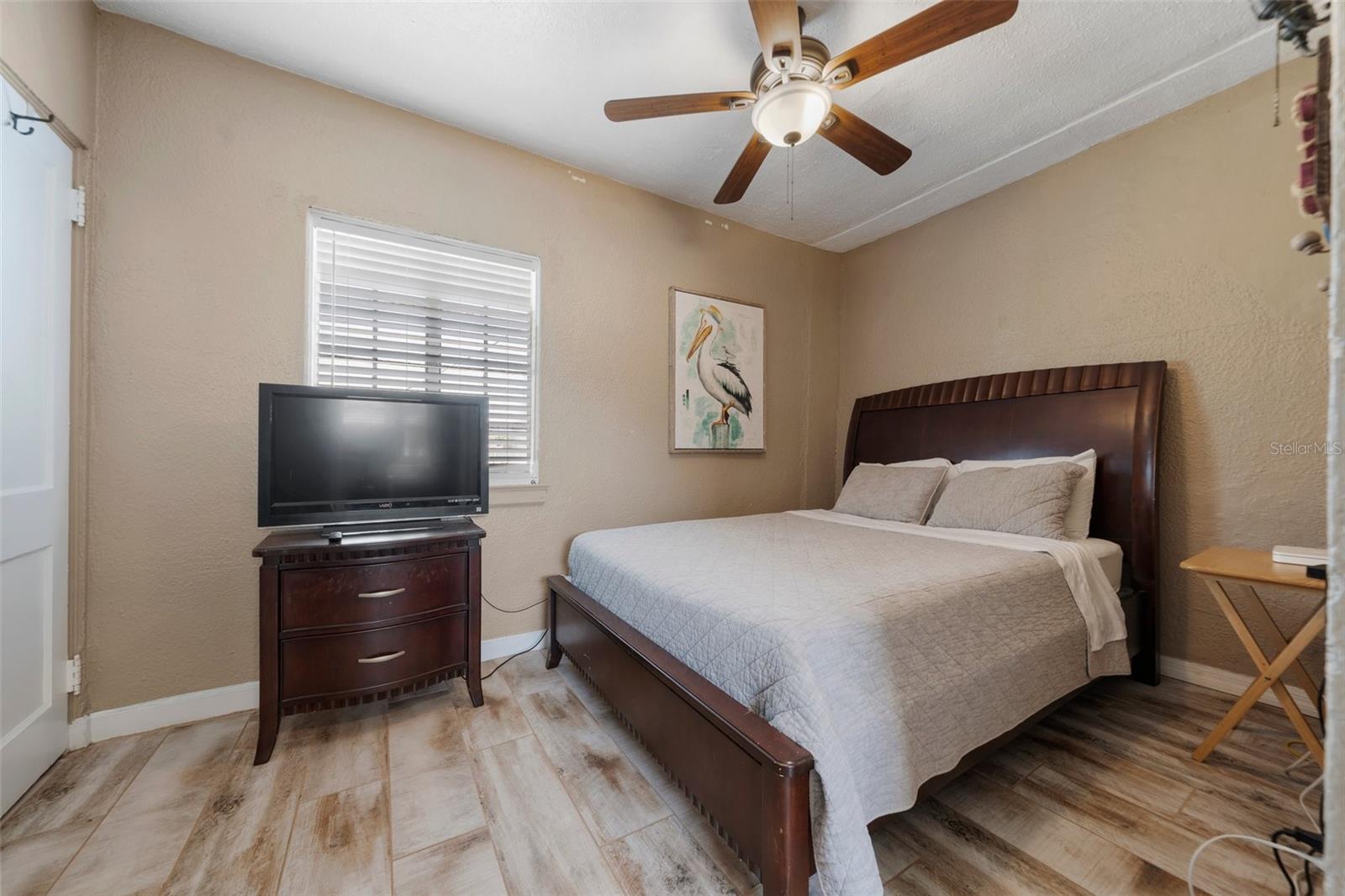 Image 18 of 21 For 344 Lantana Avenue N
