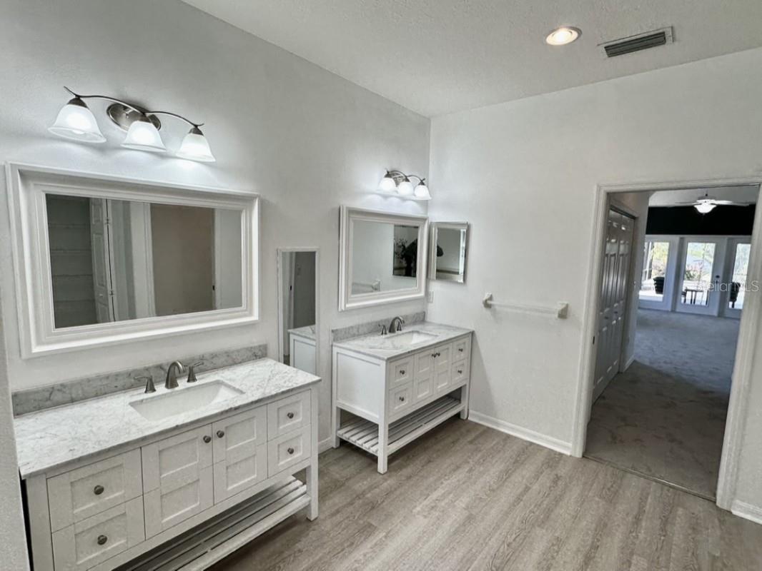 Image 14 of 29 For 9632 Spring Lake Drive