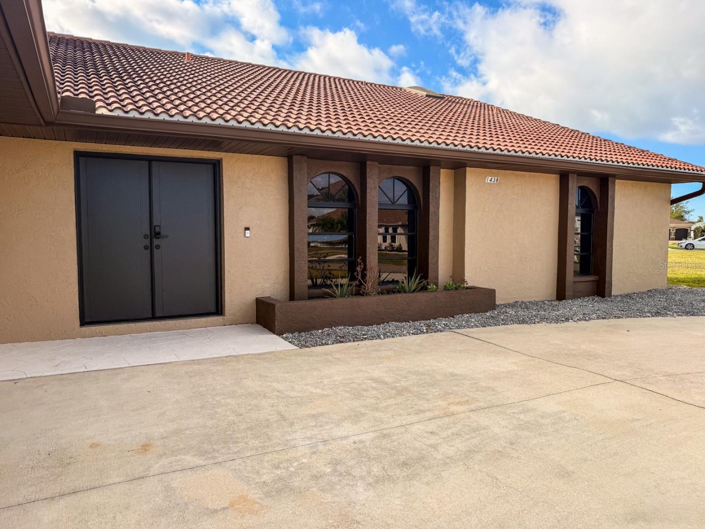 Image 2 of 42 For 1438 Vermouth Lane