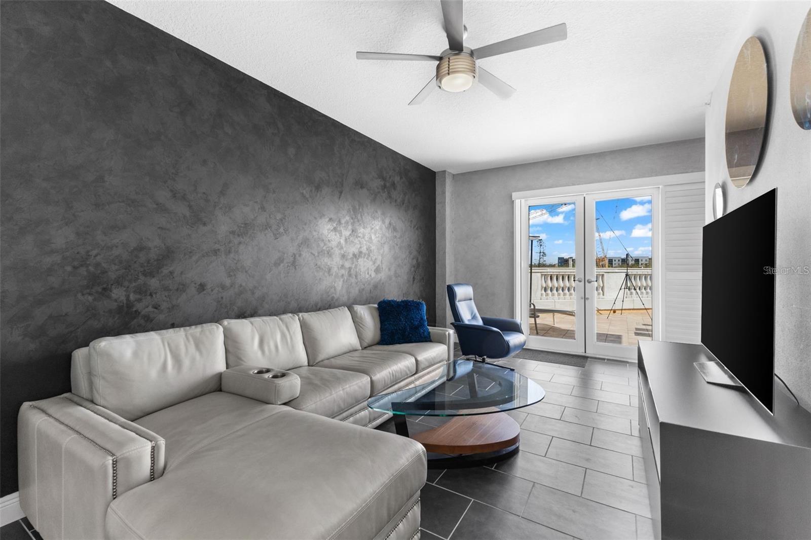 Image 14 of 47 For 800 Tamiami Trail 321