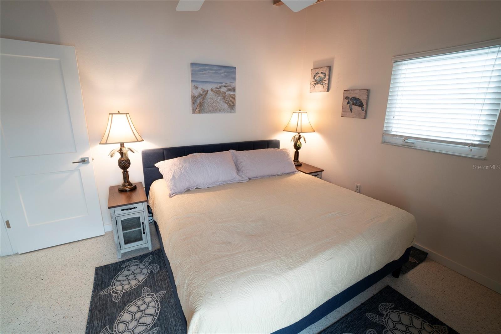 Image 31 of 38 For 817 Harbor Drive S