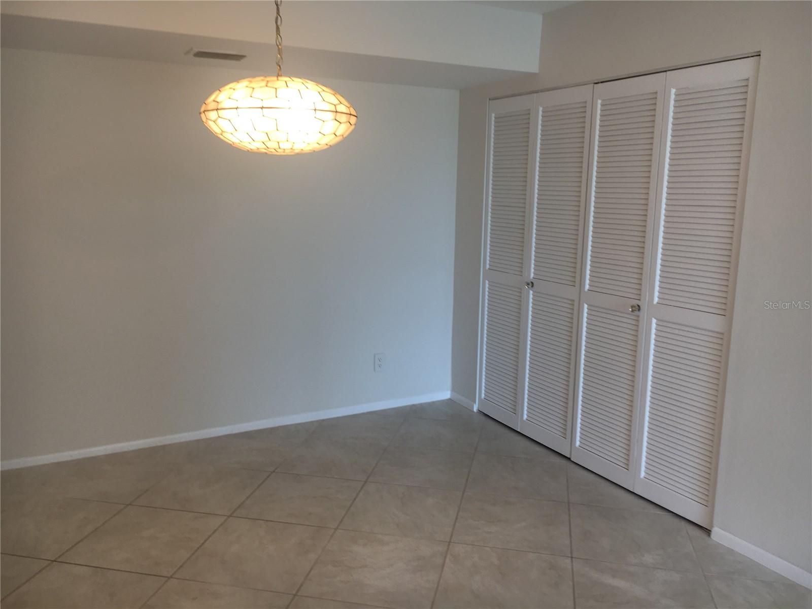 Image 15 of 44 For 1111 Gulfstream Avenue 16c