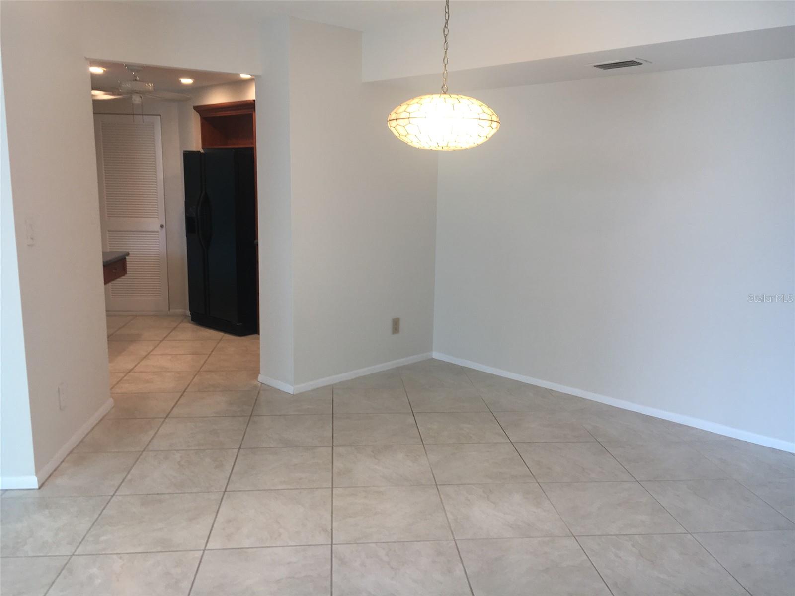 Image 16 of 44 For 1111 Gulfstream Avenue 16c