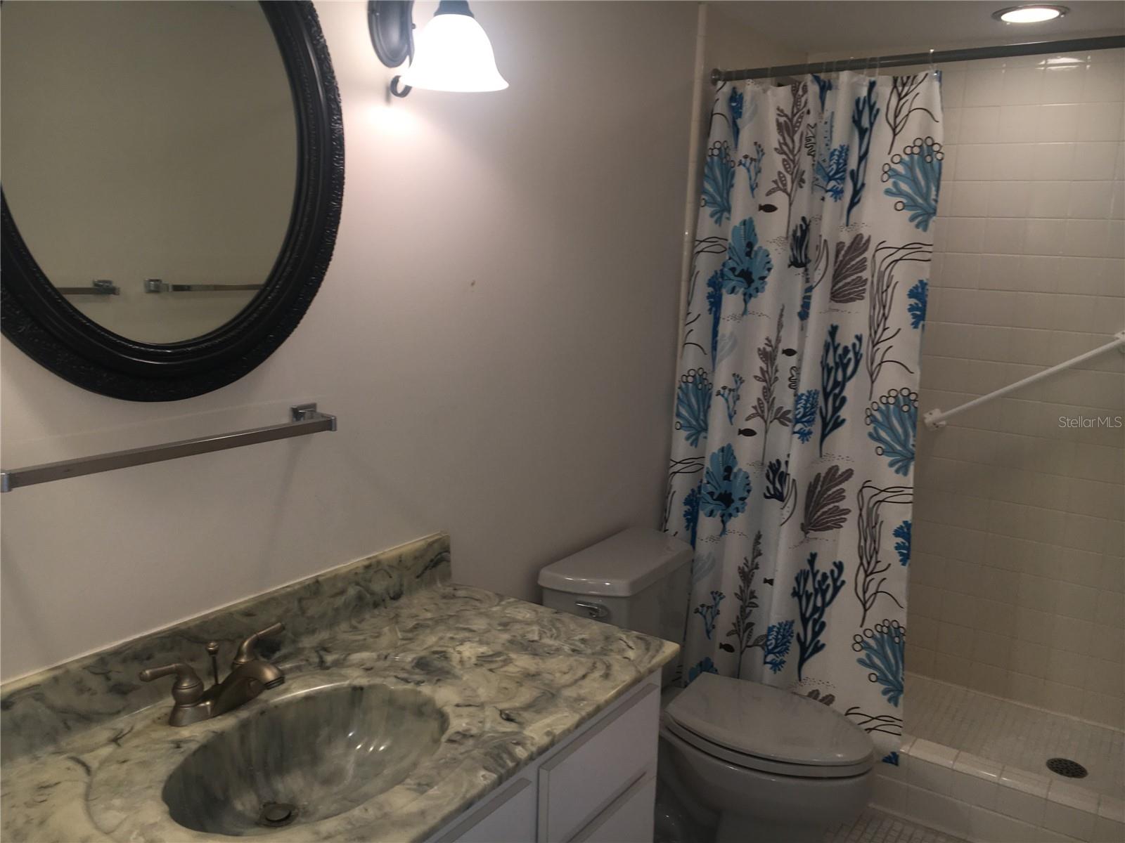 Image 17 of 44 For 1111 Gulfstream Avenue 16c