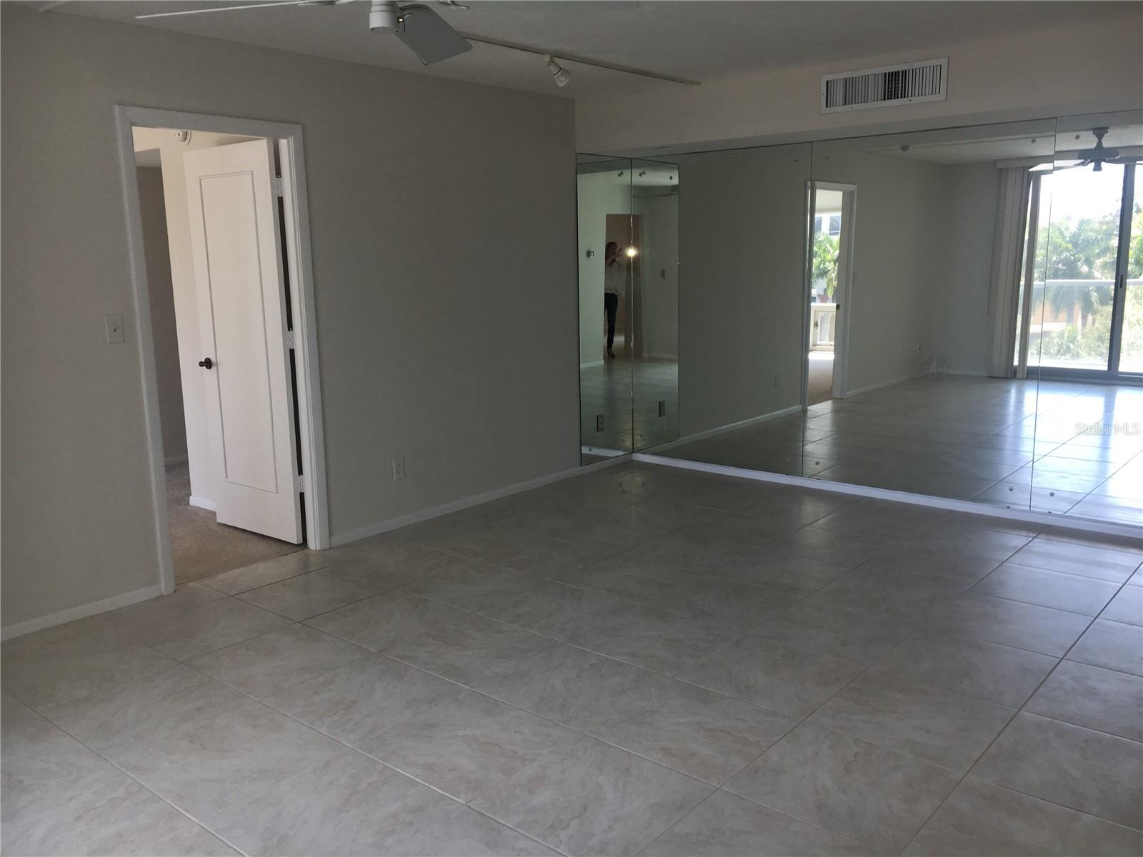 Image 9 of 44 For 1111 Gulfstream Avenue 16c