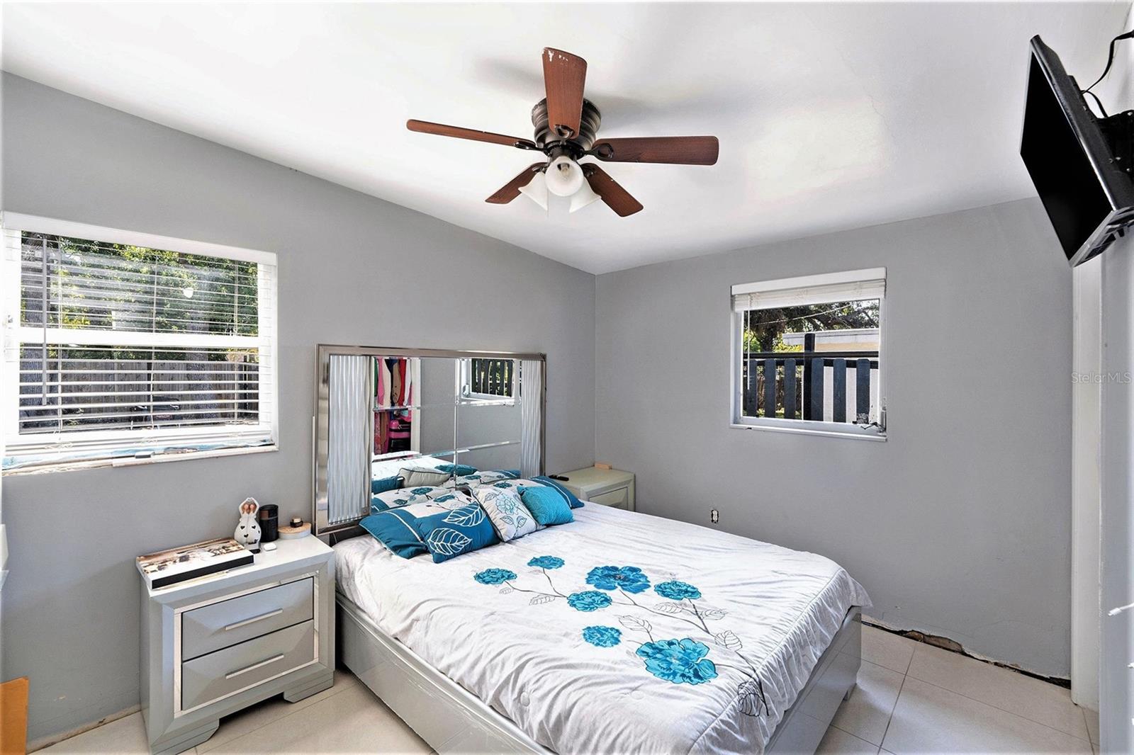 Image 12 of 29 For 1417 14th Street E