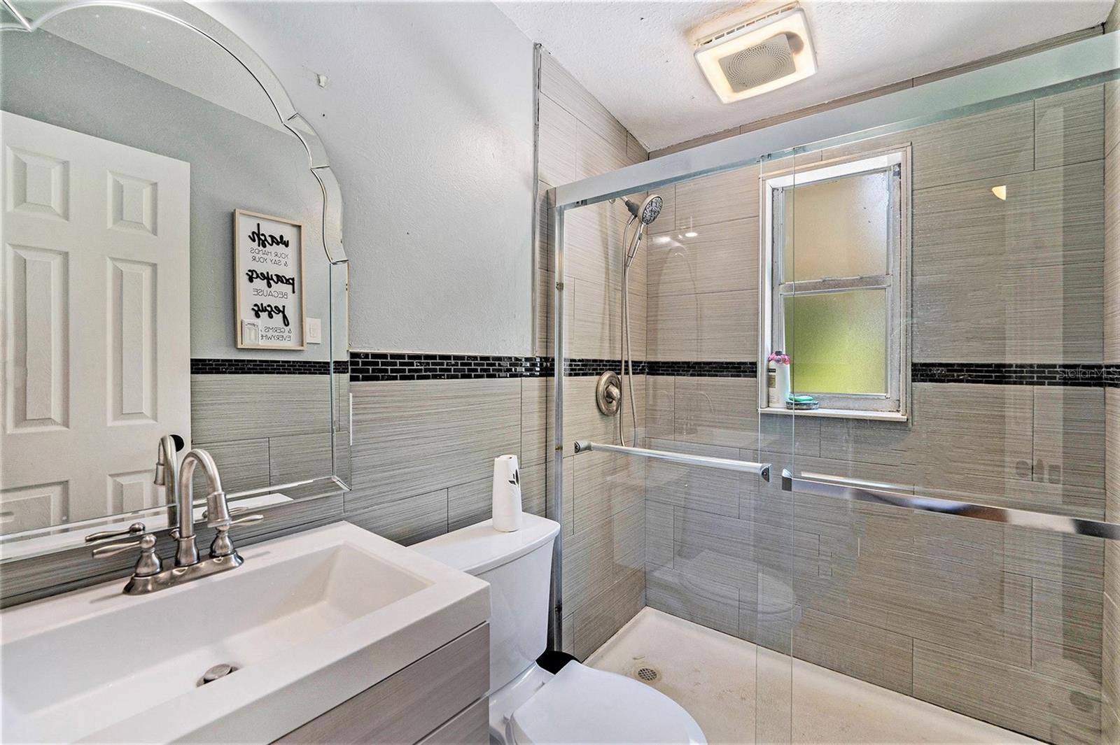 Image 16 of 29 For 1417 14th Street E