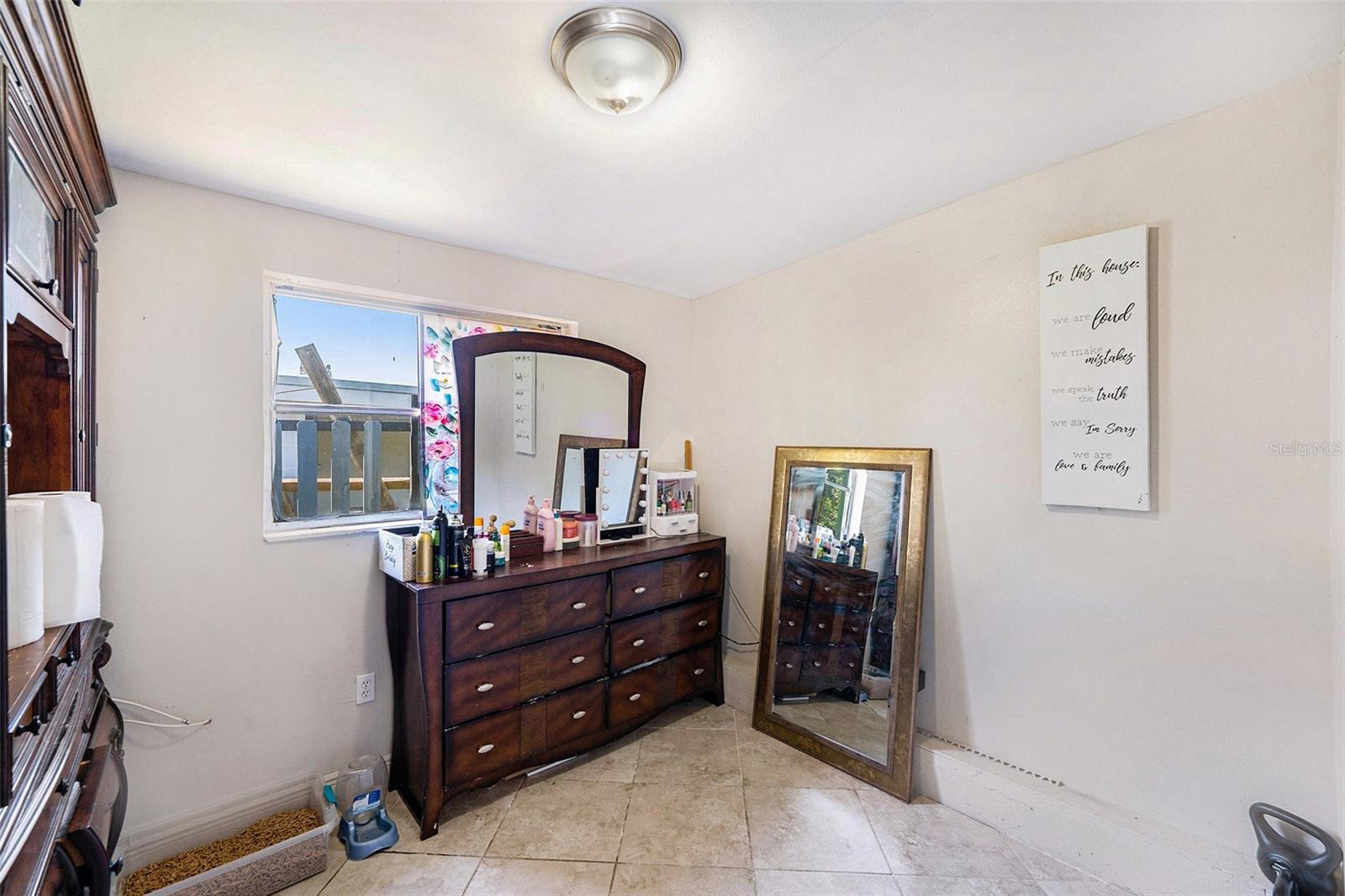 Image 17 of 29 For 1417 14th Street E