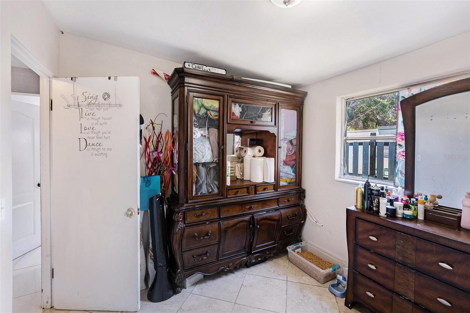 Image 18 of 29 For 1417 14th Street E