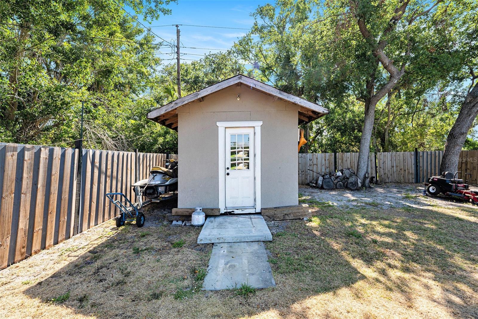 Image 25 of 29 For 1417 14th Street E