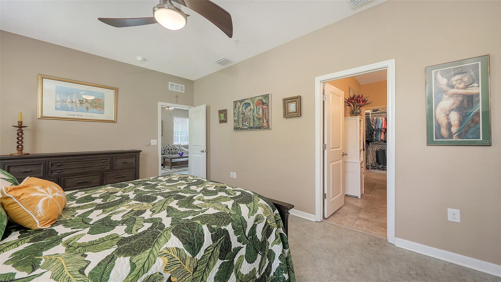 Image 21 of 58 For 8352 Enclave Way 104