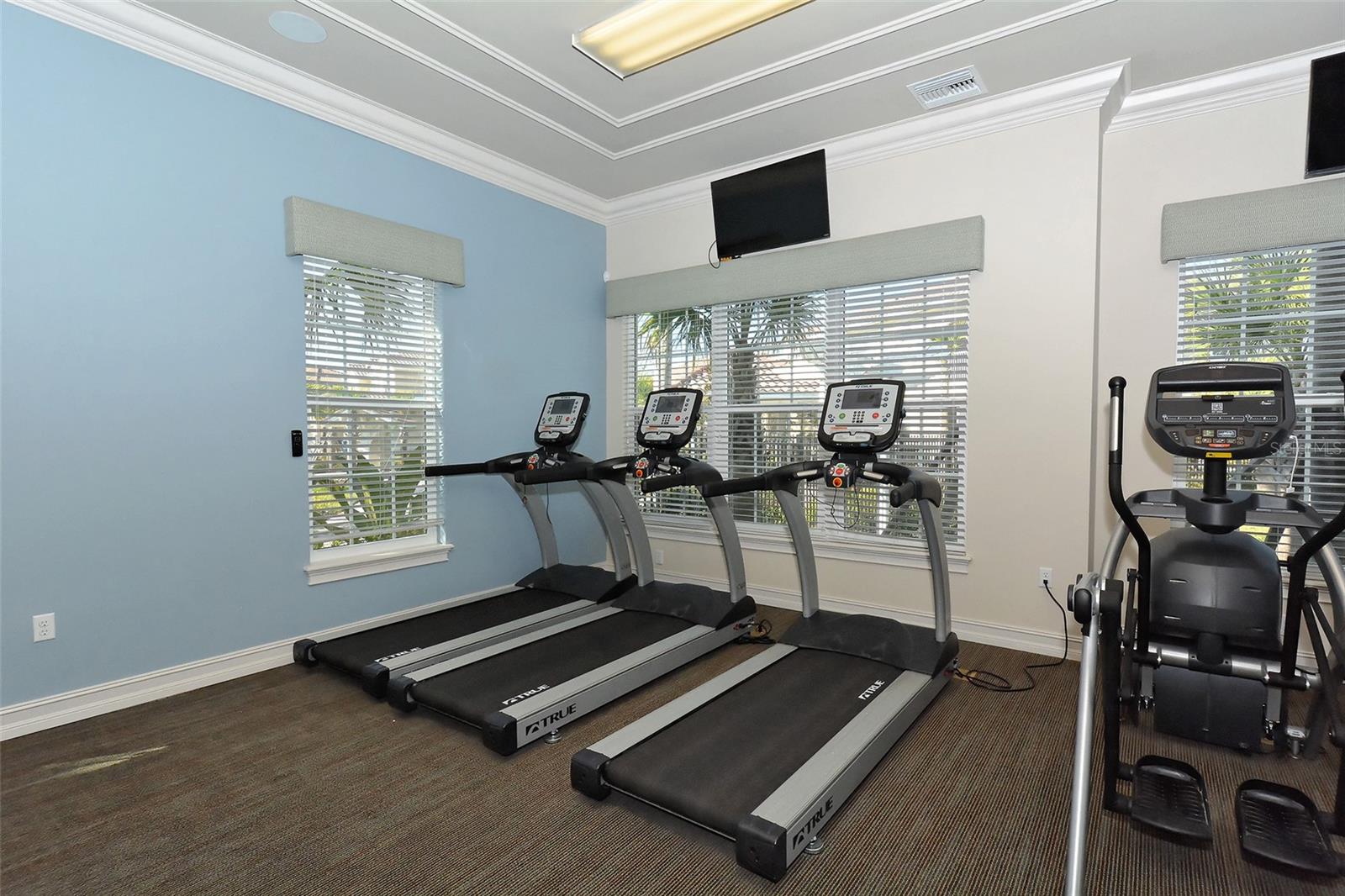 Image 43 of 58 For 8352 Enclave Way 104