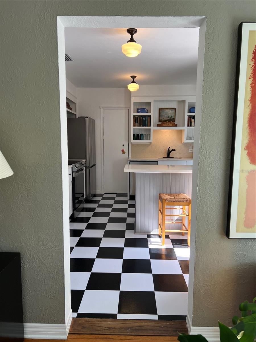 Image 22 of 37 For 4704 Winchester Drive