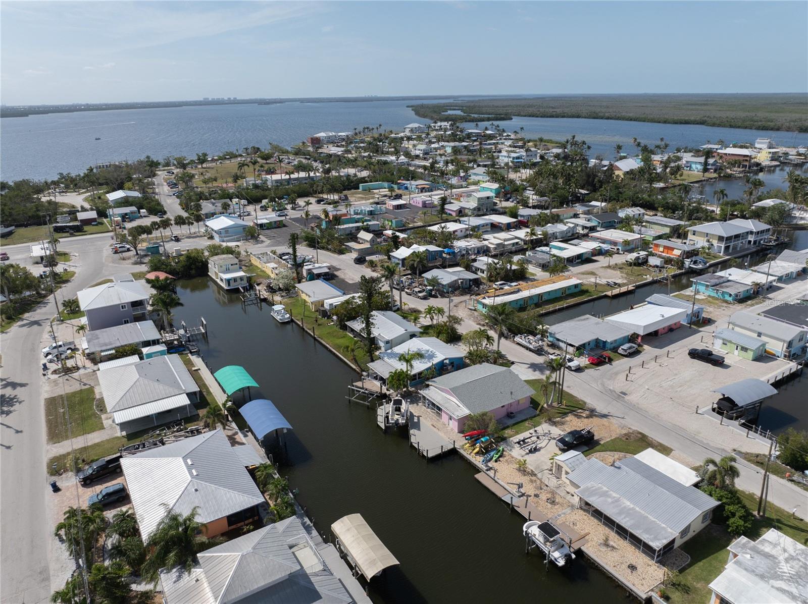 Image 21 of 43 For 11476 May Street