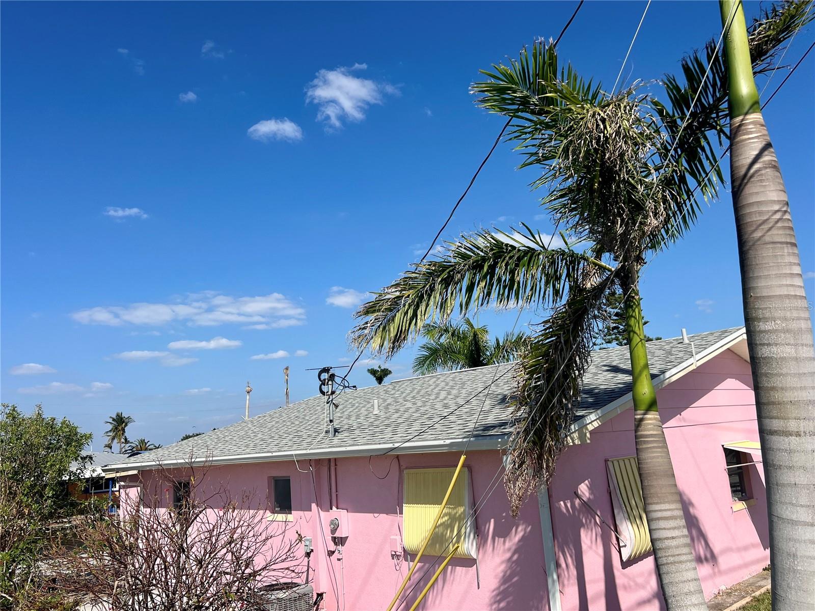 Image 25 of 43 For 11476 May Street