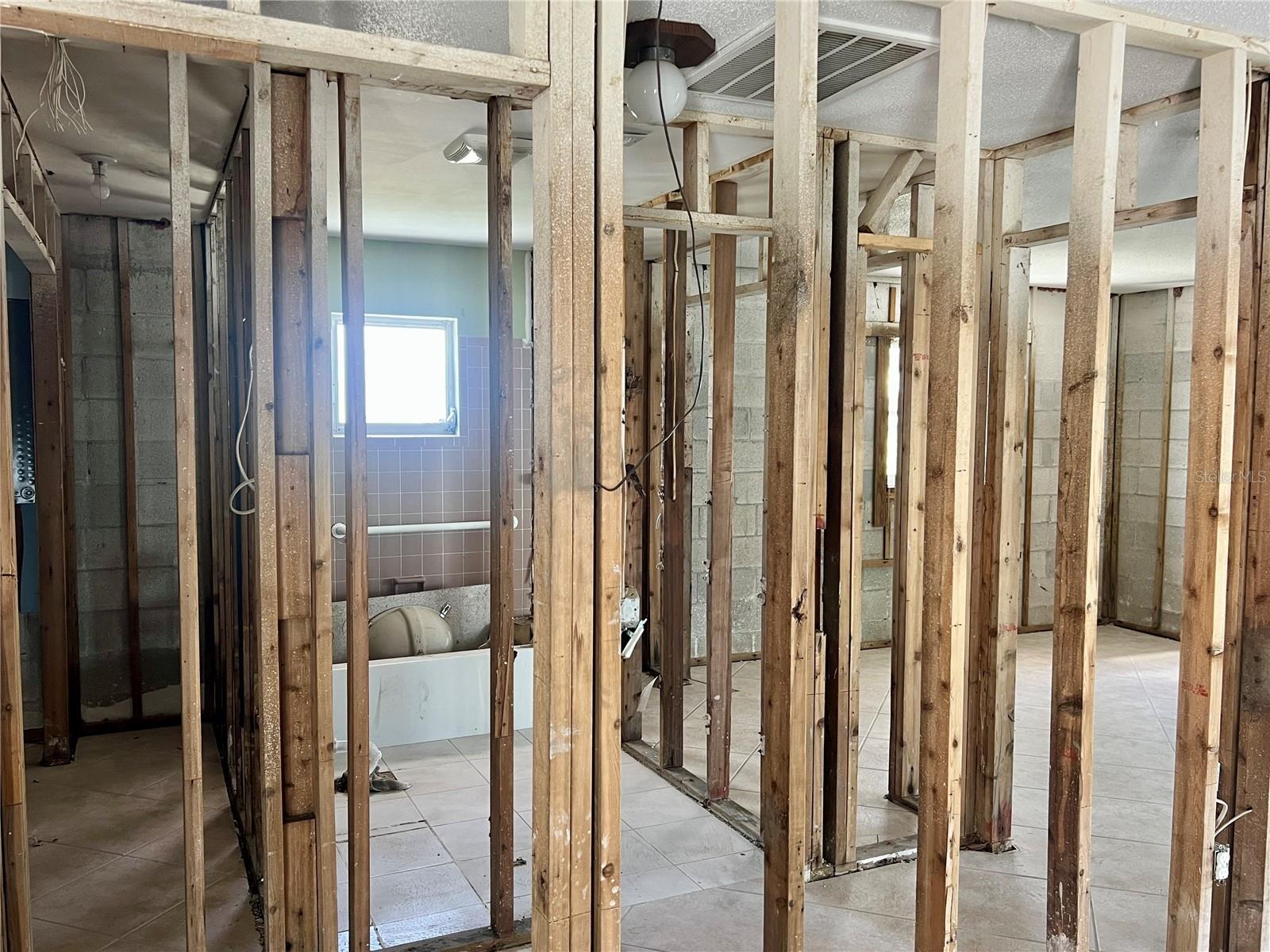 Image 37 of 43 For 11476 May Street