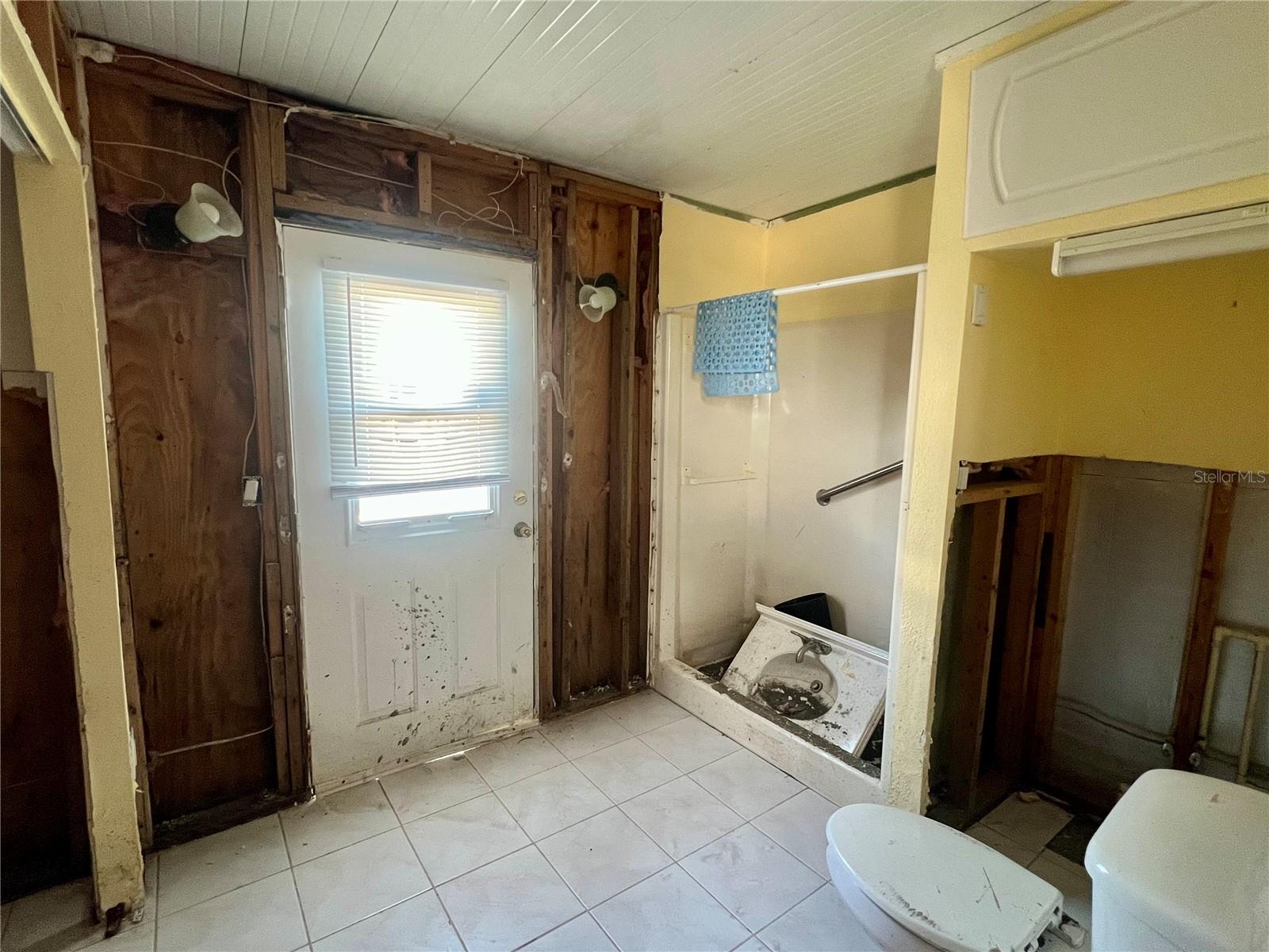 Image 40 of 43 For 11476 May Street