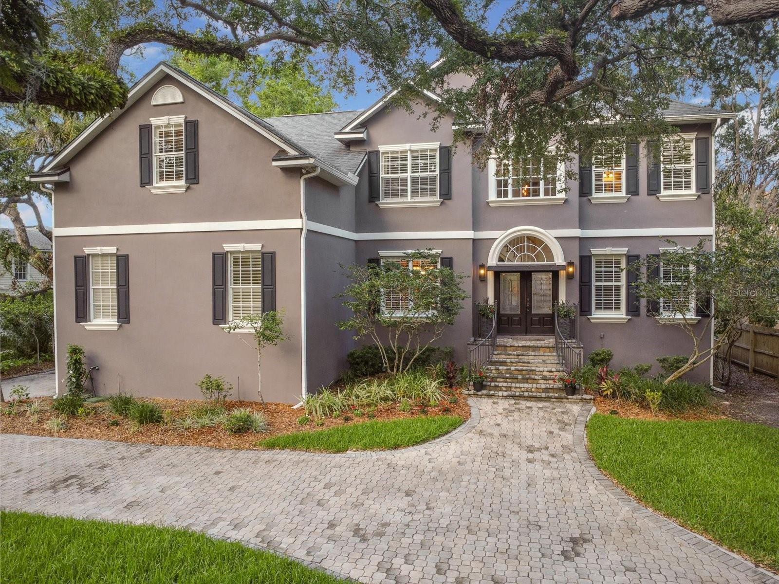Image 8 of 55 For 5716 Bayshore Boulevard