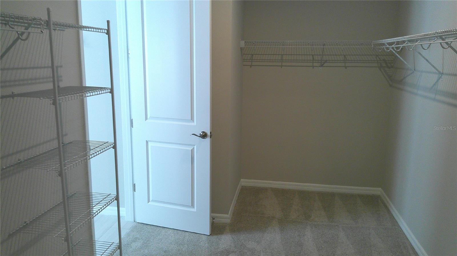 Image 13 of 27 For 9073 Luna Lane