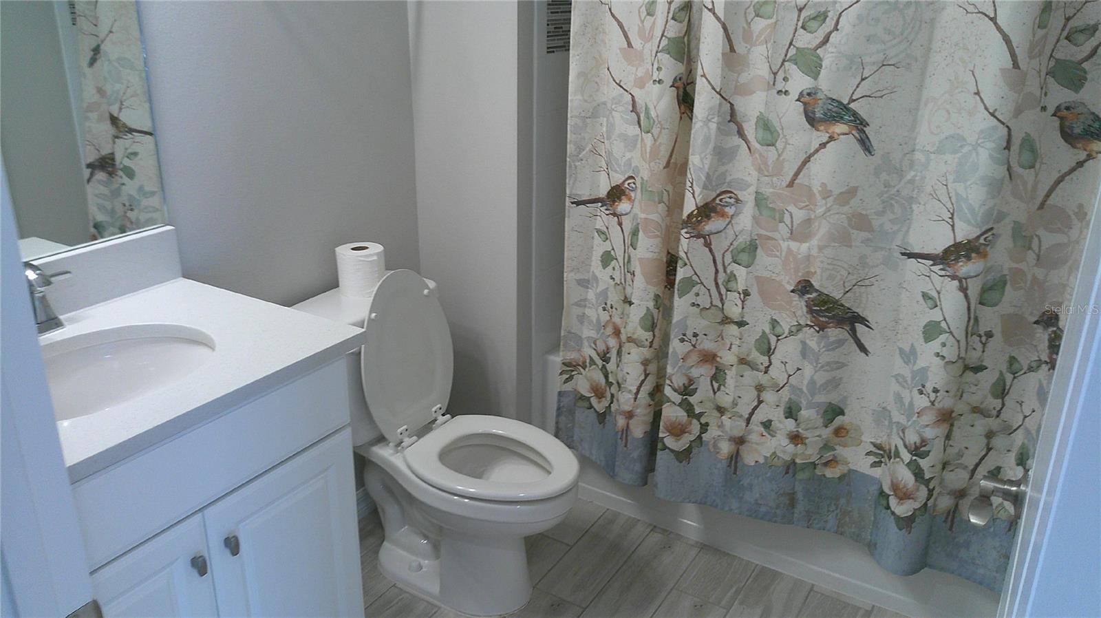 Image 16 of 27 For 9073 Luna Lane
