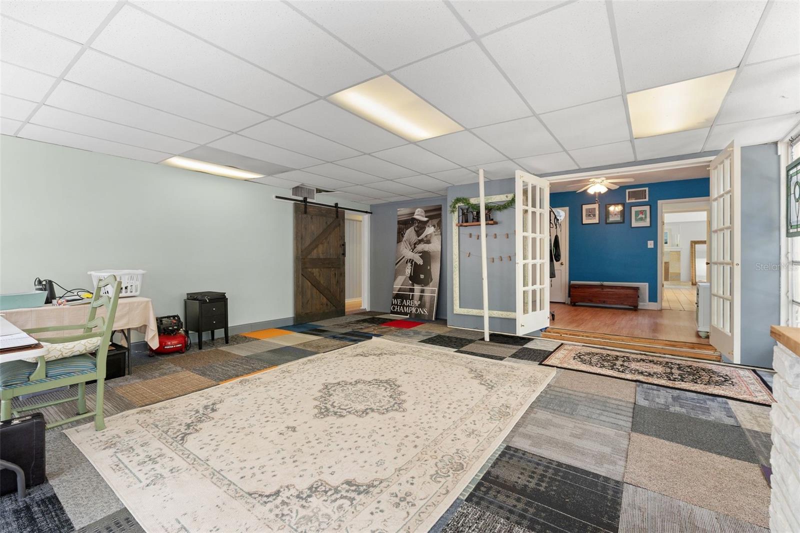 Image 23 of 55 For 2910 49th Street