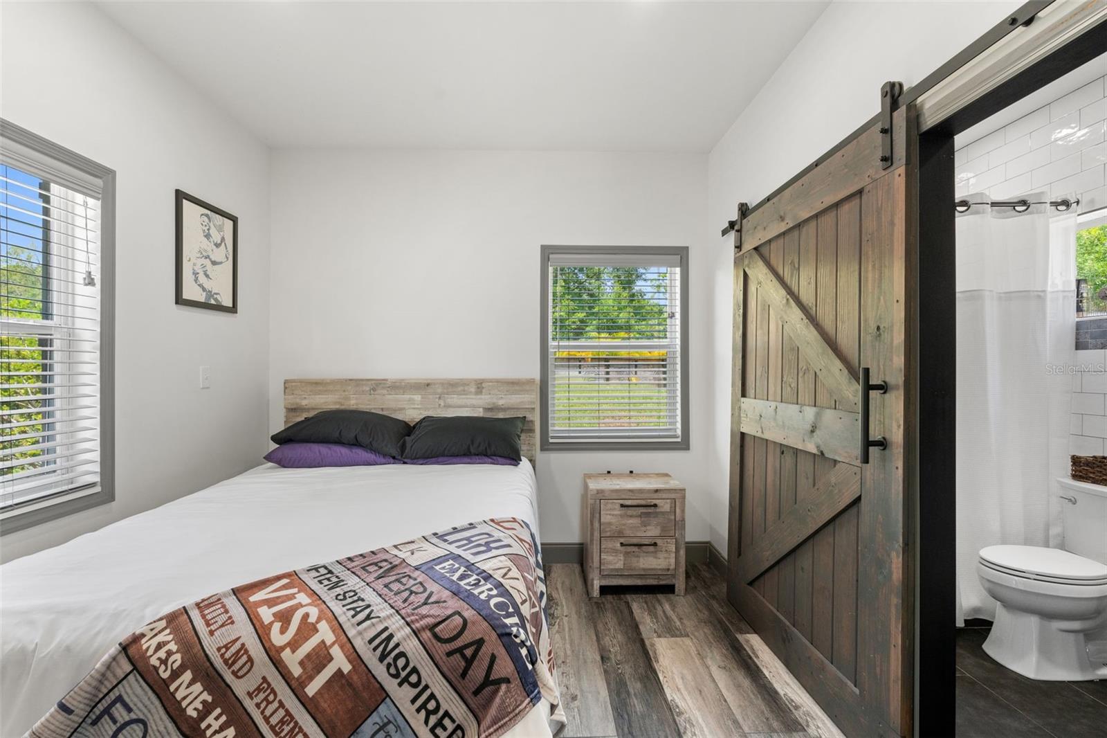 Image 40 of 55 For 2910 49th Street