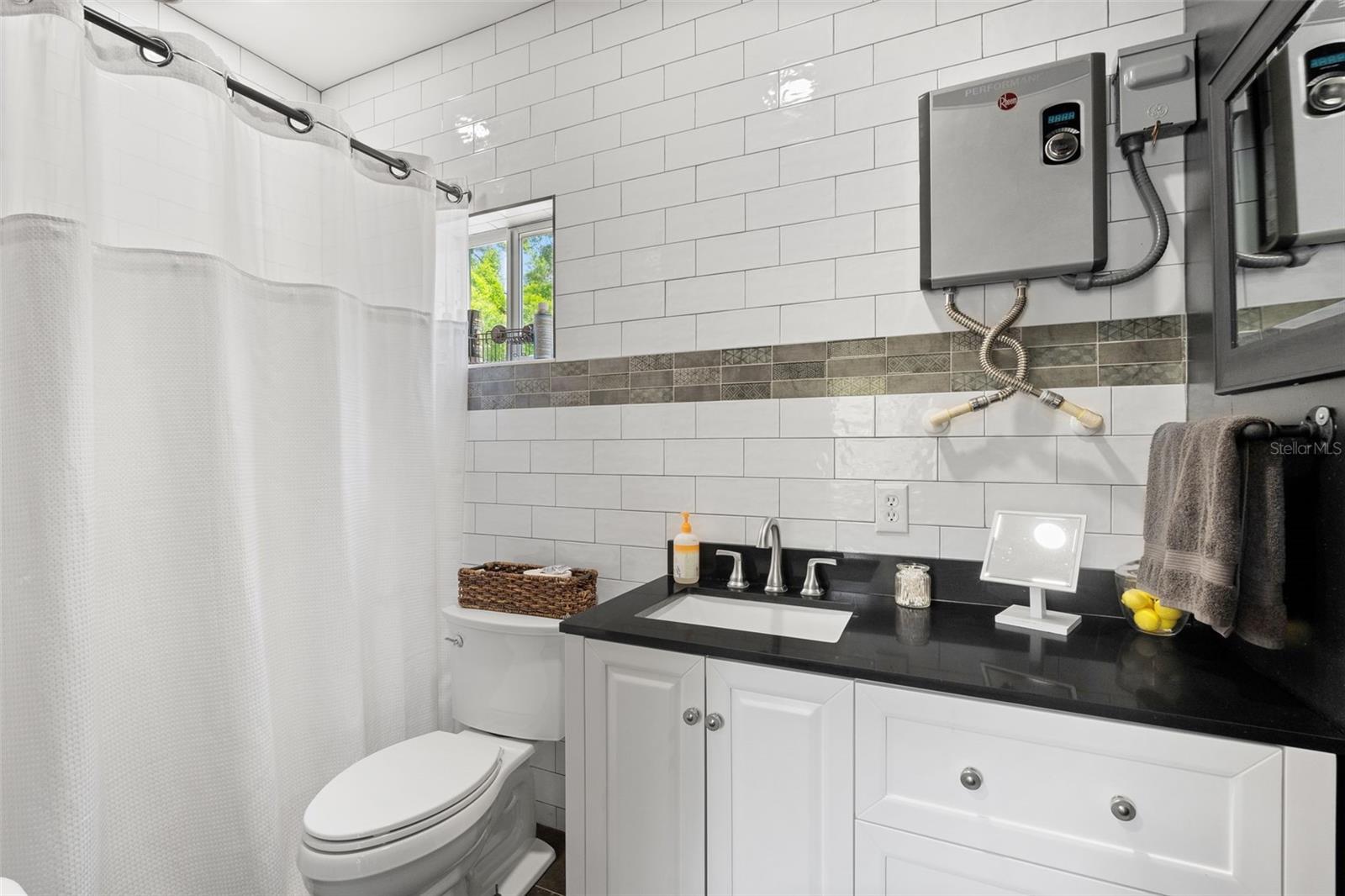 Image 41 of 55 For 2910 49th Street
