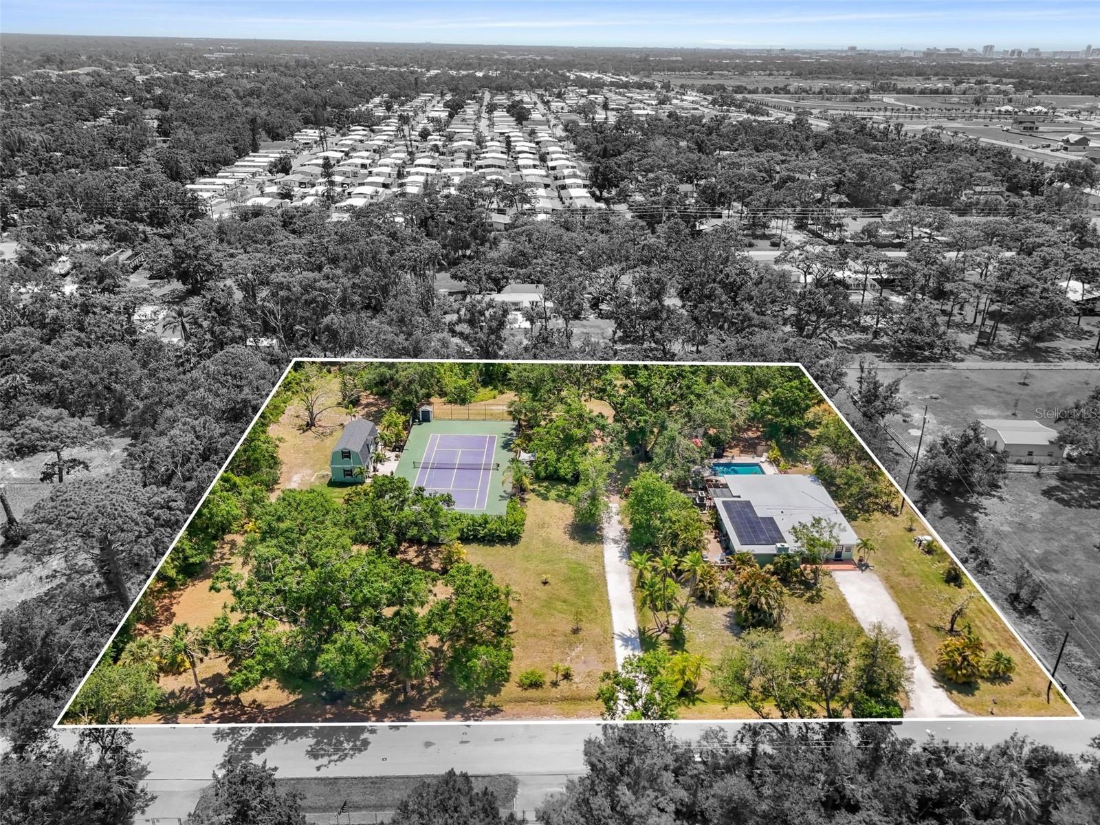 Image 46 of 55 For 2910 49th Street