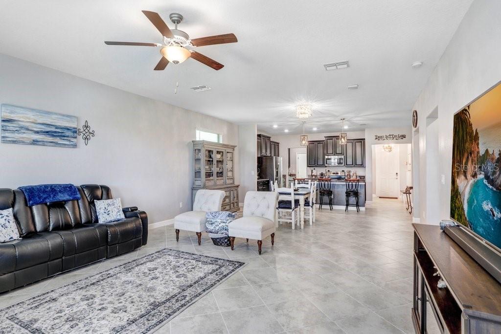 Image 13 of 56 For 9646 Ivory Drive