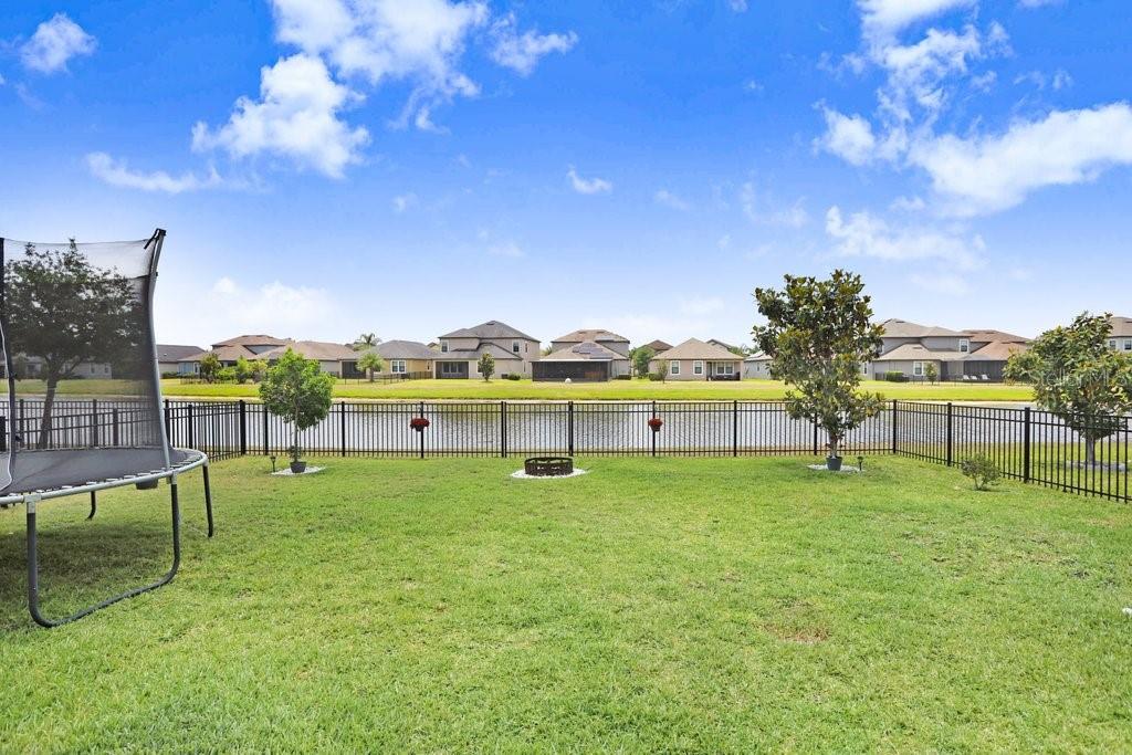 Image 17 of 56 For 9646 Ivory Drive