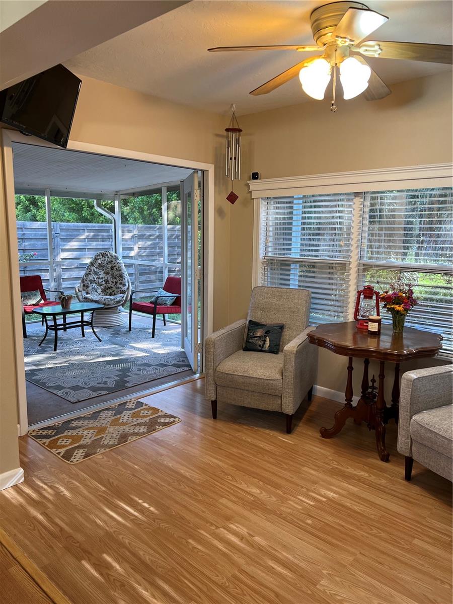 Image 17 of 22 For 4108 4th Avenue W