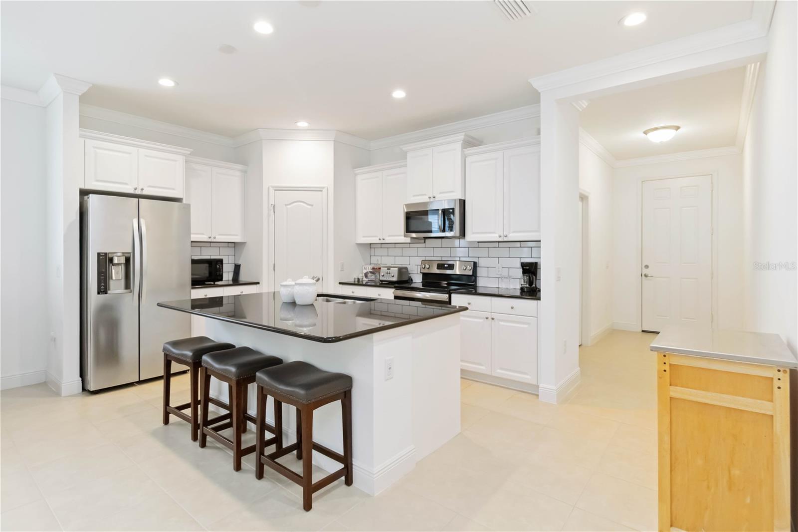 Image 11 of 42 For 7526 Ridgelake Circle