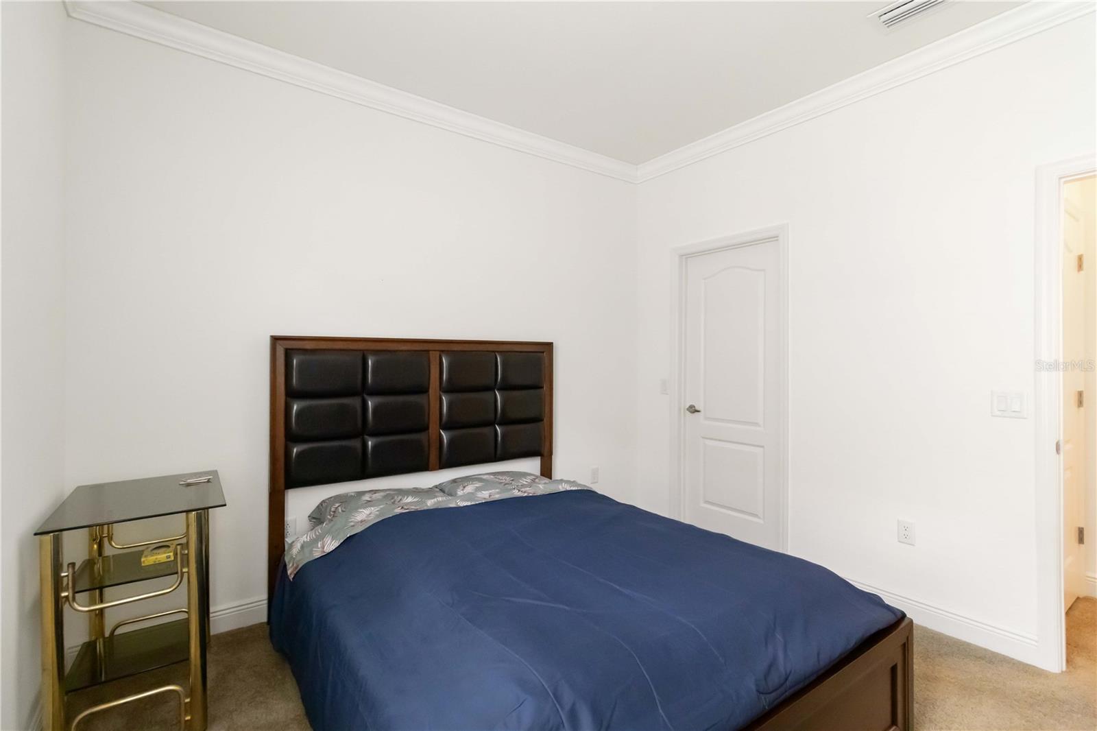 Image 21 of 42 For 7526 Ridgelake Circle
